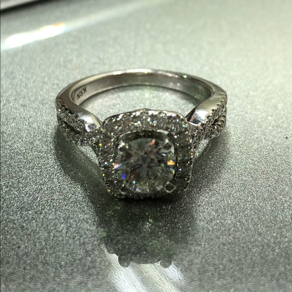 Diamond ring - Picture 3 of 5